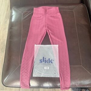 Women's Textured Pink Leggings